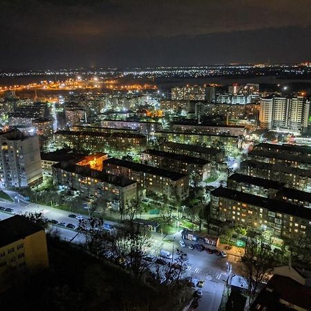 Видовая Квартира Yaroslavichi-2 Vyshhorod Bagian luar foto