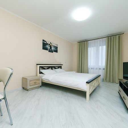 Видовая Квартира Yaroslavichi-2 Vyshhorod Bagian luar foto