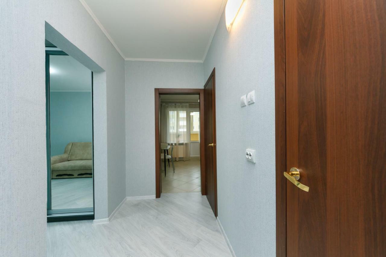Видовая Квартира Yaroslavichi-2 Vyshhorod Bagian luar foto